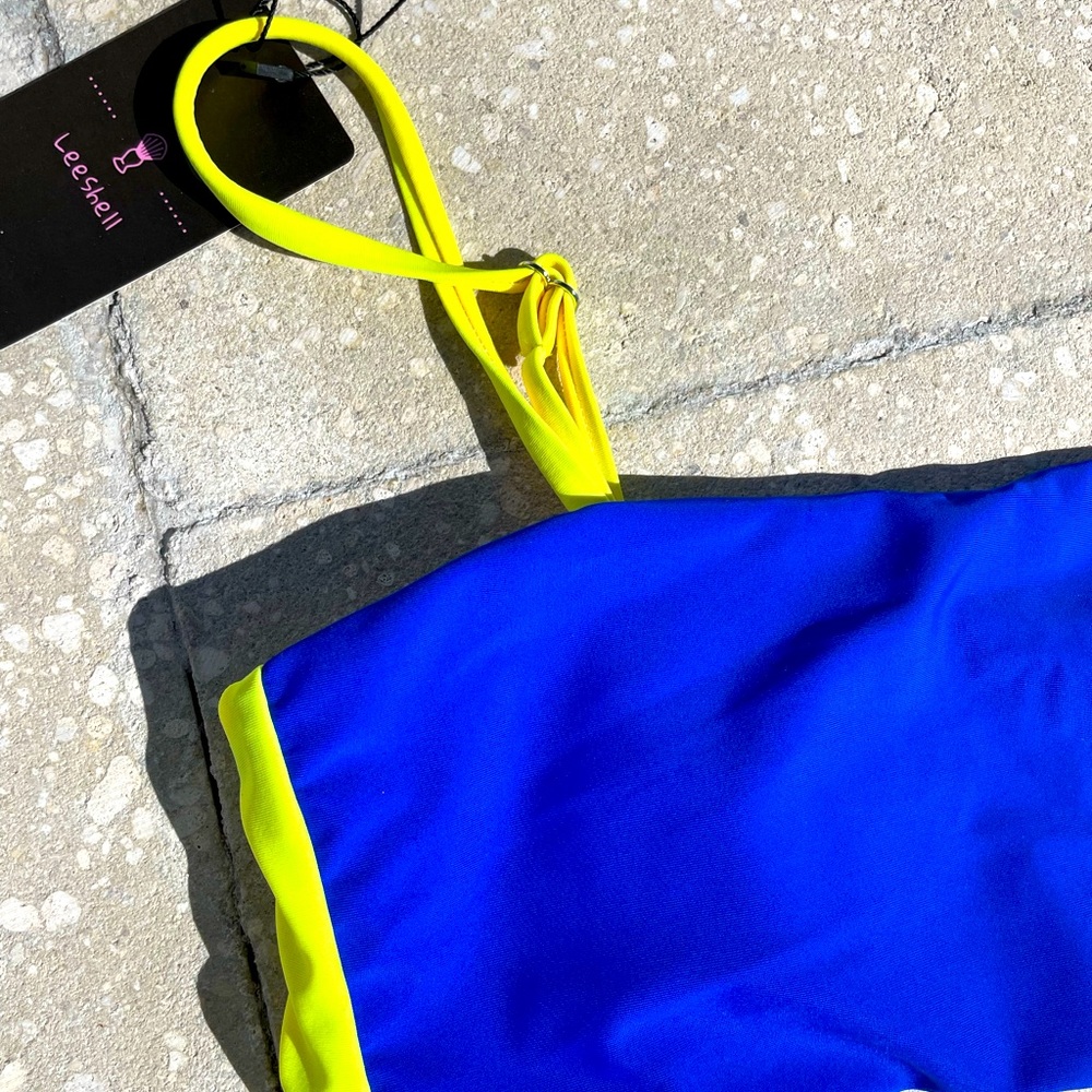 One shoulder blue bikini